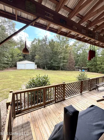 $179,500 | 586 Southeast Hancock Road, Meadville, MS 39653