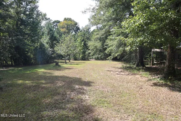 $179,500 | 586 Southeast Hancock Road, Meadville, MS 39653
