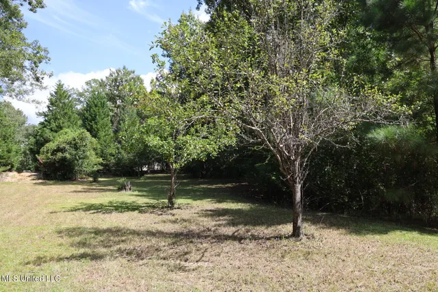 $179,500 | 586 Southeast Hancock Road, Meadville, MS 39653