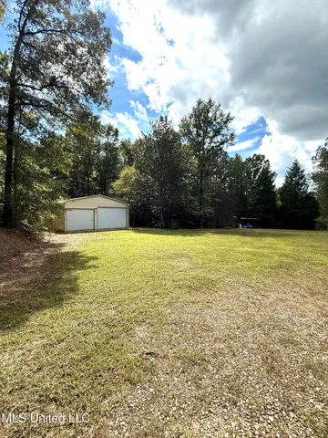 $179,500 | 586 Southeast Hancock Road, Meadville, MS 39653