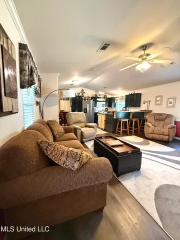 $179,500 | 586 Southeast Hancock Road, Meadville, MS 39653