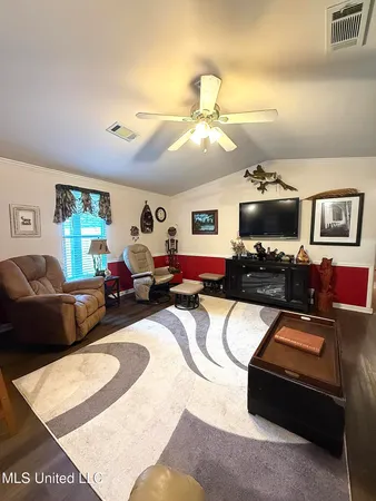 $179,500 | 586 Southeast Hancock Road, Meadville, MS 39653