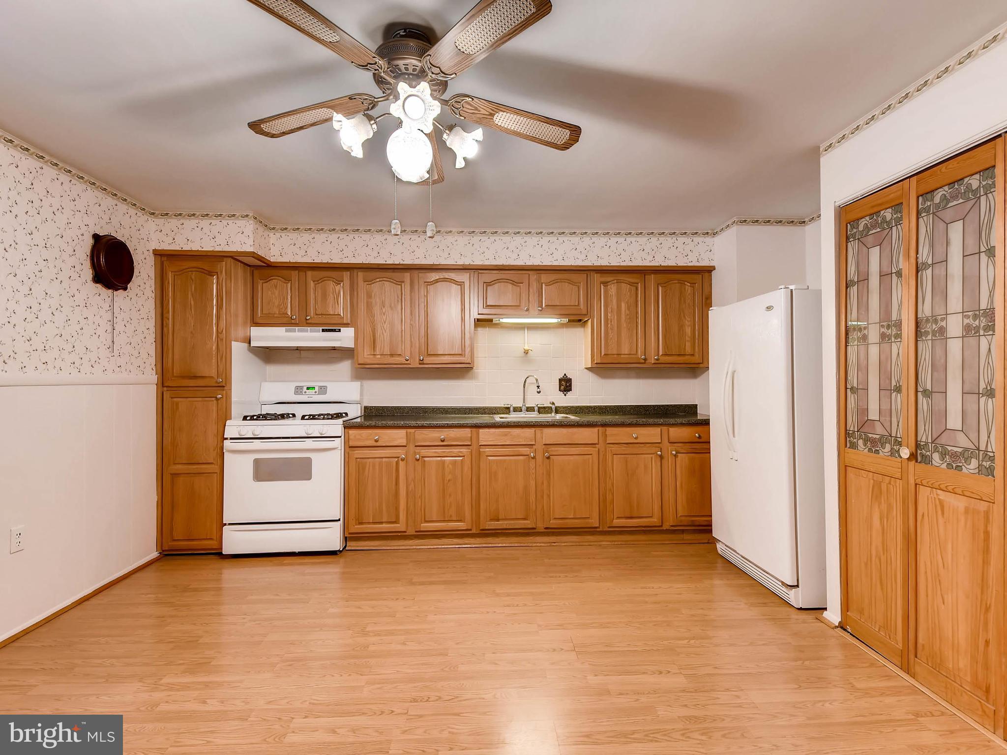 8107 Mid Haven Road Baltimore, MD 21222 - Photo 11 of 28 Lots of Cabinet Space
