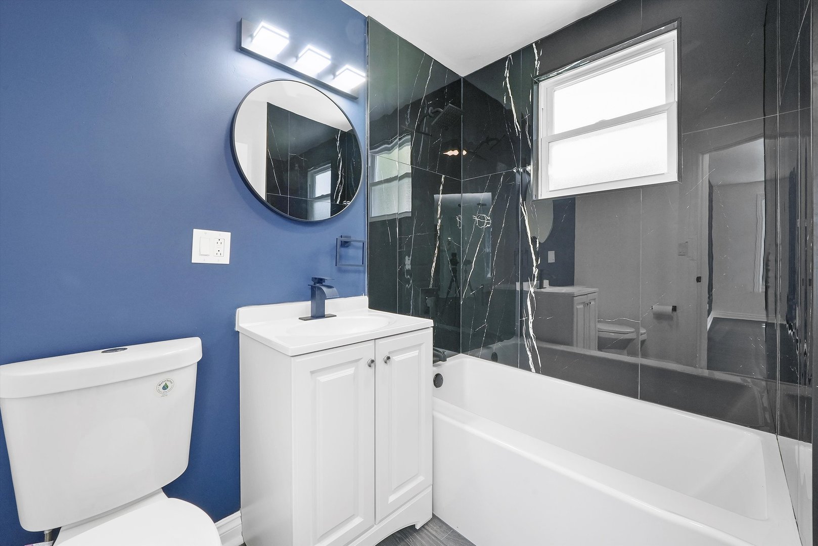 8546 South Lowe Avenue Chicago, IL 60620 - Photo 14 of 41 Gallery Image 14