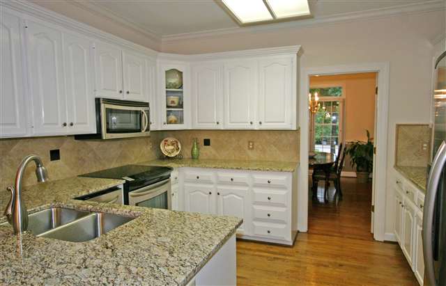 236 English Oak Road Simpsonville, SC 29681 - Photo 3 of 10 Gallery Image 3
