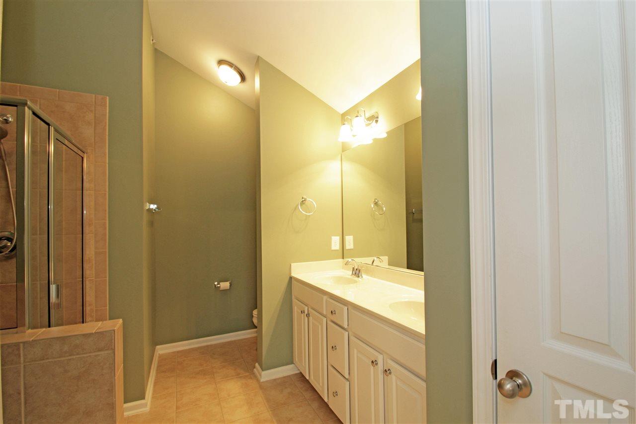 4710 Springerly Lane Raleigh, NC 27612 - Photo 21 of 30 Gallery Image 21