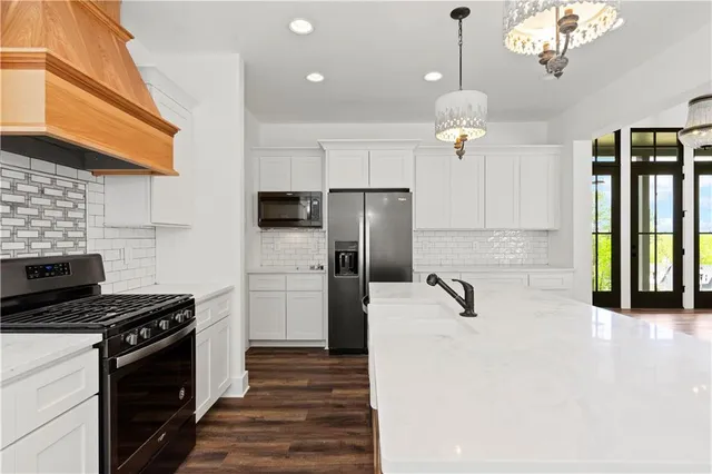 $879,900 | 151 Palisade Drive, Rydal, GA 30171