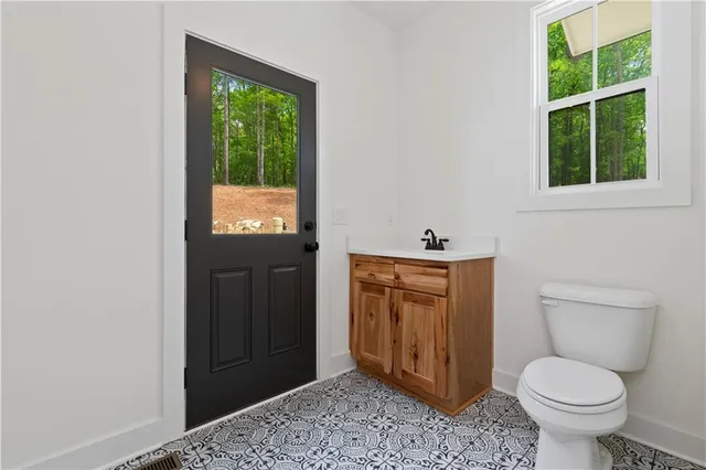 $879,900 | 151 Palisade Drive, Rydal, GA 30171