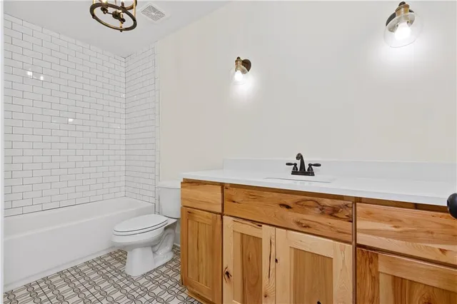 $879,900 | 151 Palisade Drive, Rydal, GA 30171