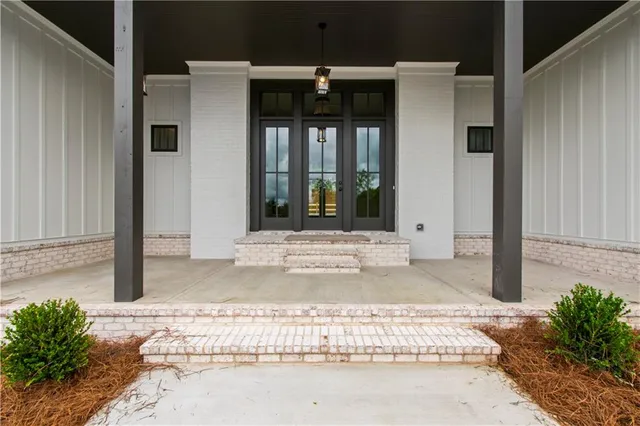 $879,900 | 151 Palisade Drive, Rydal, GA 30171