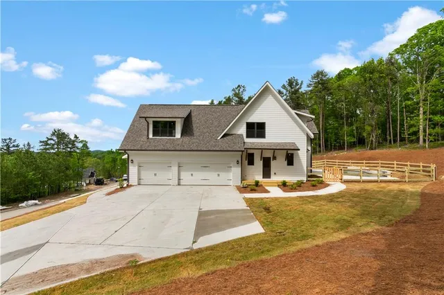 $879,900 | 151 Palisade Drive, Rydal, GA 30171