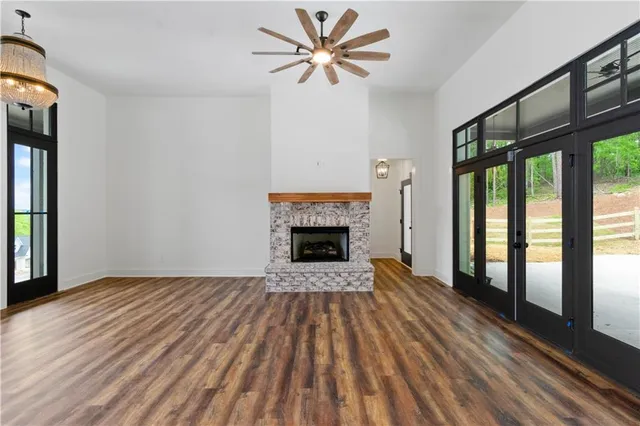 $879,900 | 151 Palisade Drive, Rydal, GA 30171