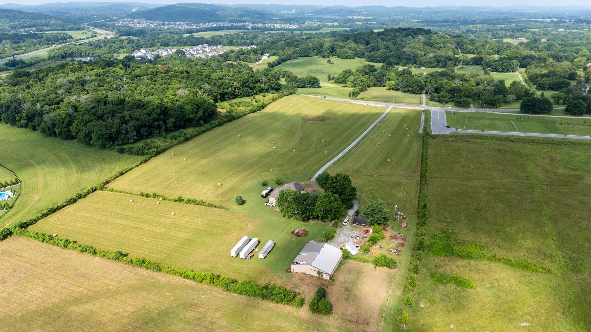 6286 Cox Road Arrington, TN 37014 - Photo 7 of 21 a view of a city