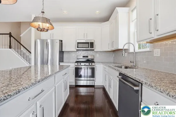 $479,000 | 250 Redclover Lane, Allentown, PA 18104