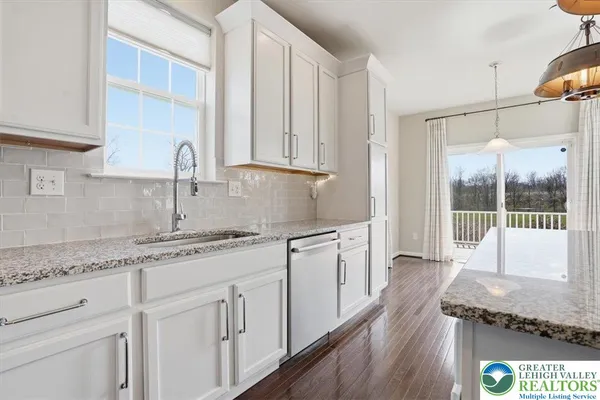 $479,000 | 250 Redclover Lane, Allentown, PA 18104