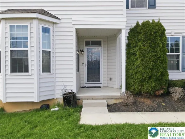 $479,000 | 250 Redclover Lane, Allentown, PA 18104
