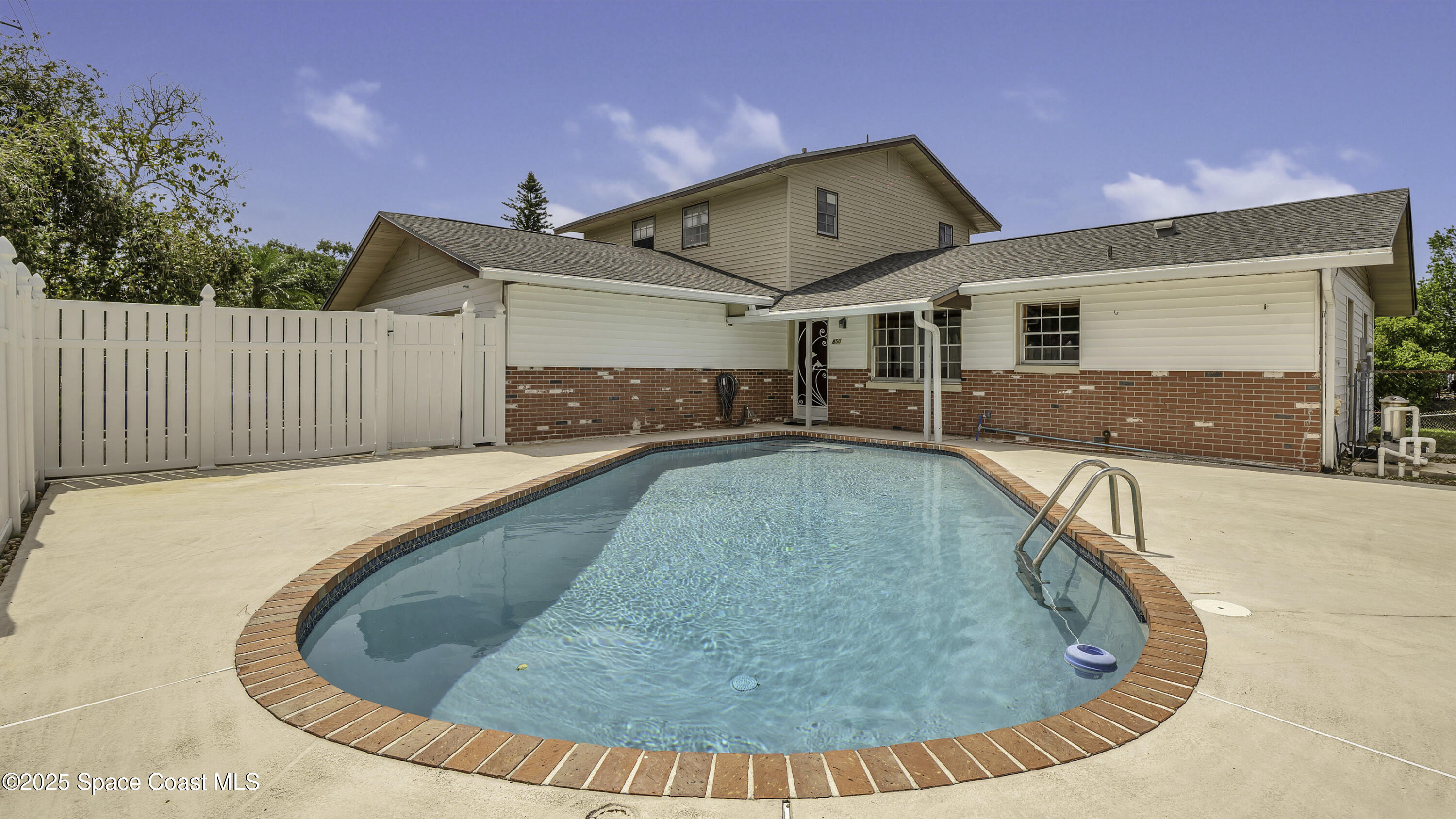 850 Cardinal Road Cocoa, FL 32926 - Photo 33 of 41 a view of outdoor space and yard