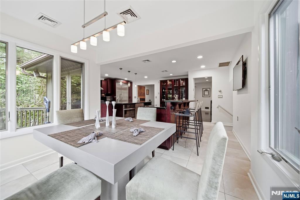299 Forest Road Mahwah, NJ 07430 - Photo 17 of 50 Gallery Image 17