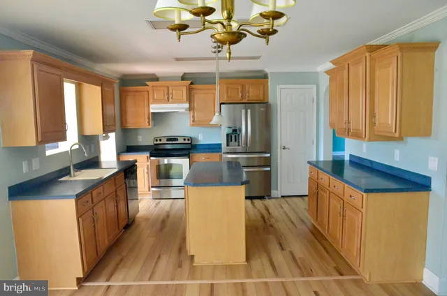 a house view with a outdoor space