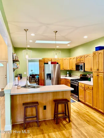 $460,000 | 218 Hickory Lane, Hampstead, NC 28443