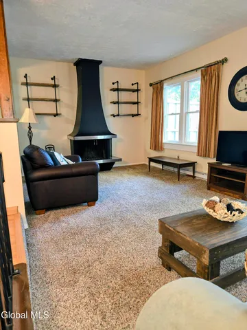 $250,000 | 22 Ziemke Farm Lane, Cohoes, NY 12047