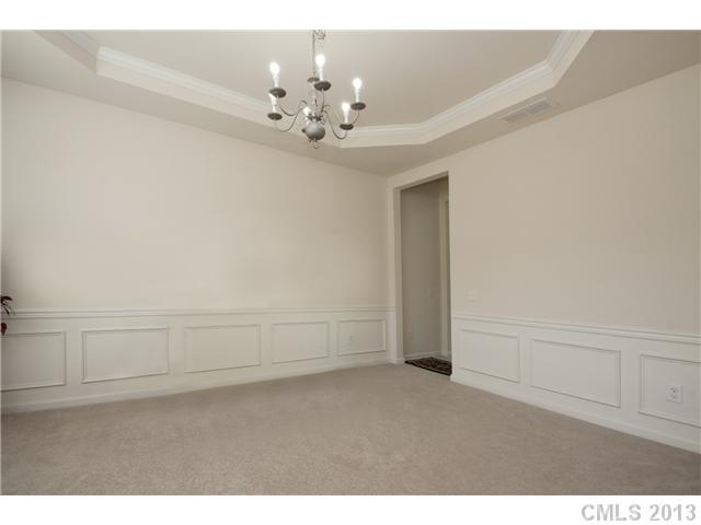 2704 Keziah Road Matthews, NC 28105 - Photo 4 of 16 Gallery Image 4