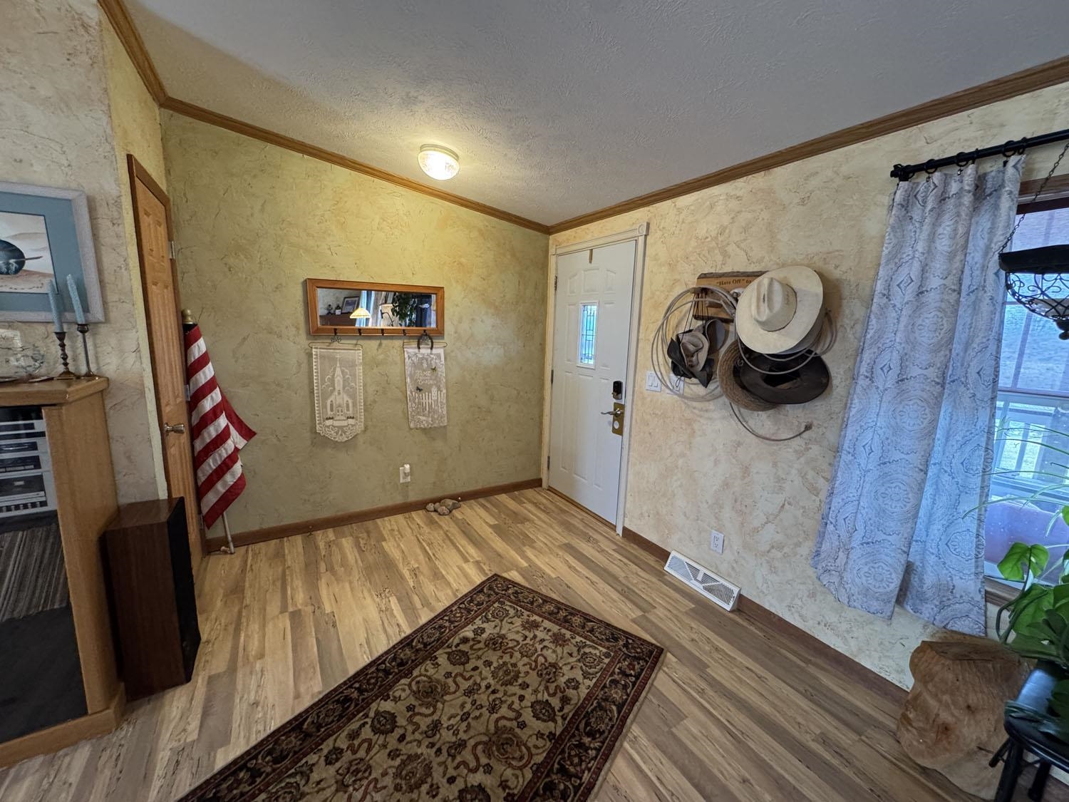 203 Rendezvous Road Riverton, WY 82501 - Photo 4 of 49