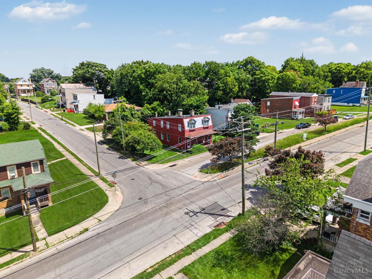 1246 Quebec Road Cincinnati, OH 45205 - Photo 38 of 40