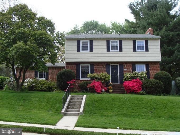 819 Ridgeleigh Road Baltimore, MD 21212 - Photo 1 of 20 Exterior (Main)