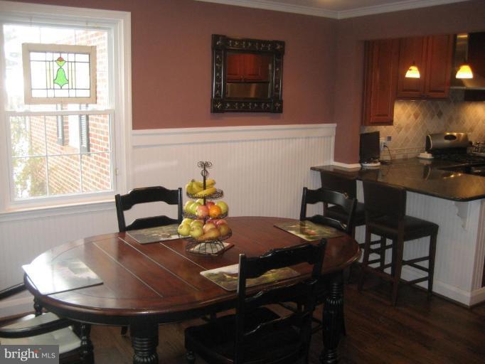 819 Ridgeleigh Road Baltimore, MD 21212 - Photo 18 of 20 Dining Room