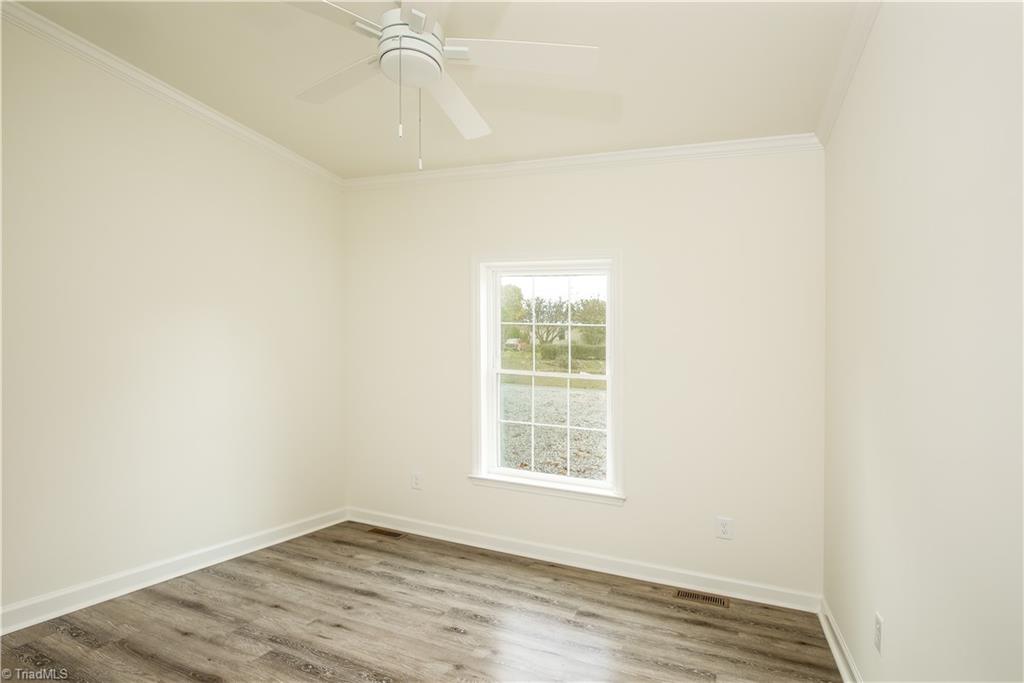 117 Crestview Drive High Point, NC 27265 - Photo 15 of 19