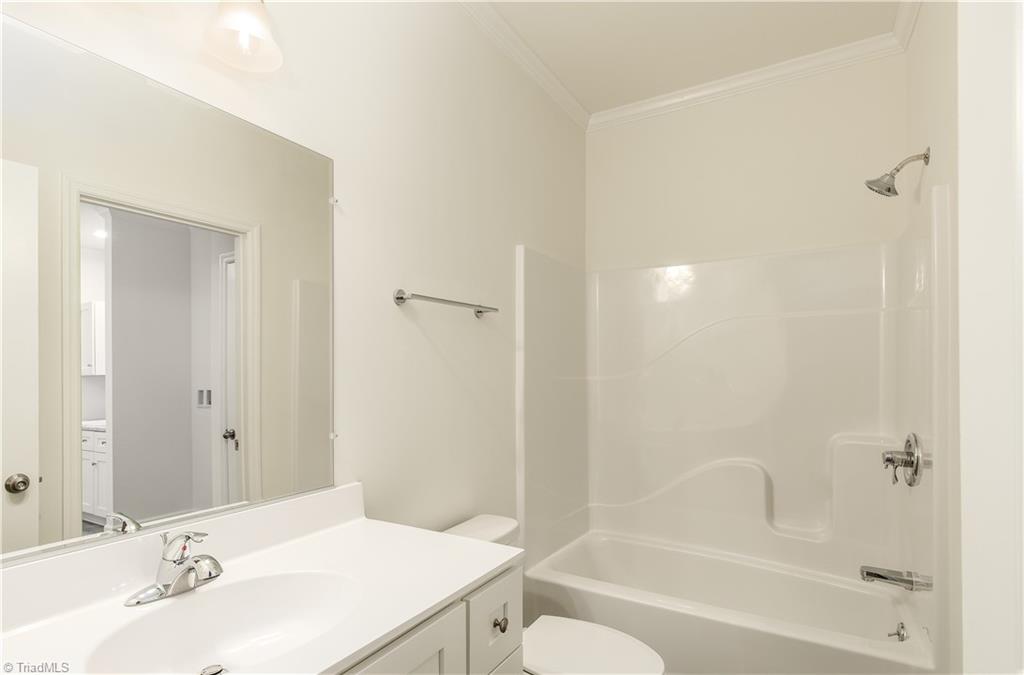 117 Crestview Drive High Point, NC 27265 - Photo 17 of 19