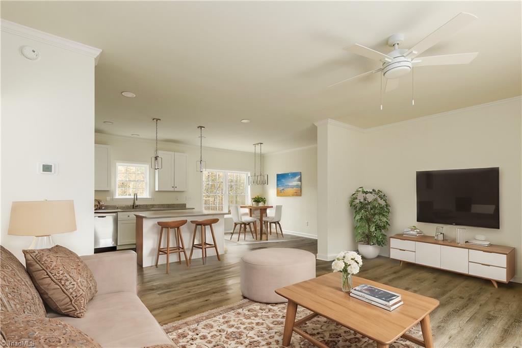 117 Crestview Drive High Point, NC 27265 - Photo 3 of 19