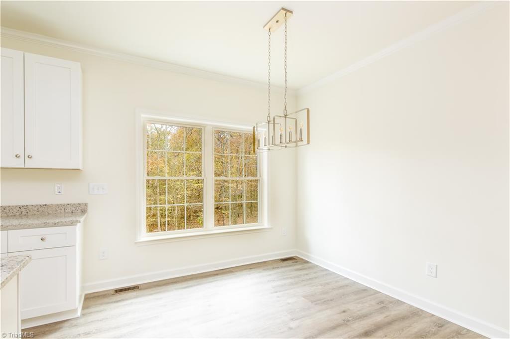 117 Crestview Drive High Point, NC 27265 - Photo 9 of 19