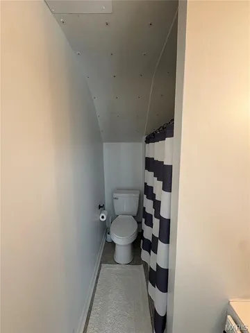 $229,000 | 512 East Walnut Street, Perry, MO 63462