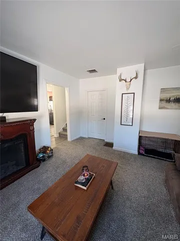 $229,000 | 512 East Walnut Street, Perry, MO 63462