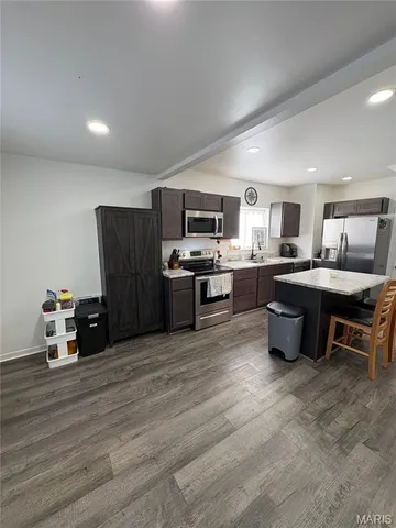 $229,000 | 512 East Walnut Street, Perry, MO 63462