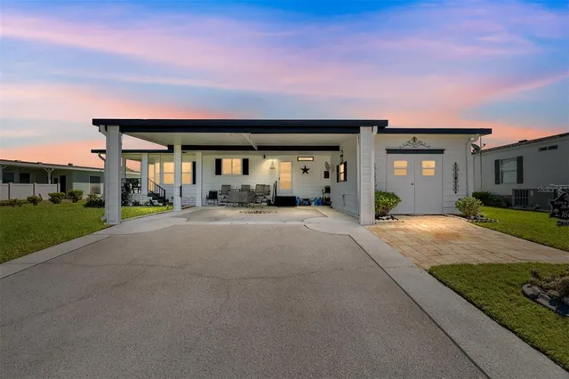 a view of a house with entertaining space