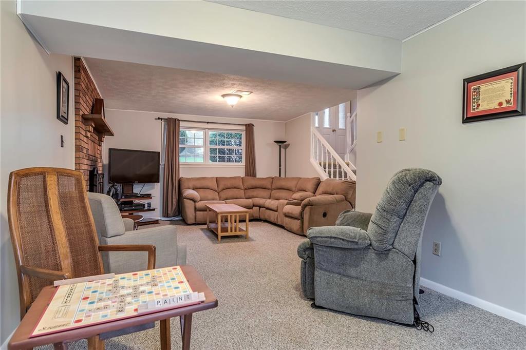 274 Shafer Road Moon Township, PA 15108 - Photo 20 of 25 Gallery Image 20