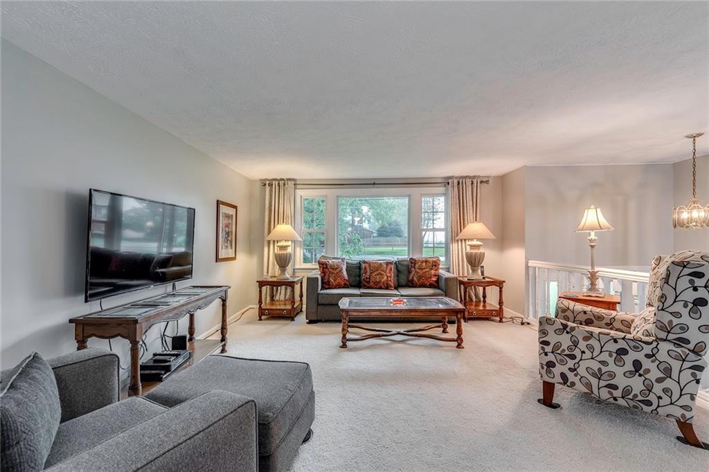 274 Shafer Road Moon Township, PA 15108 - Photo 5 of 25 Gallery Image 5