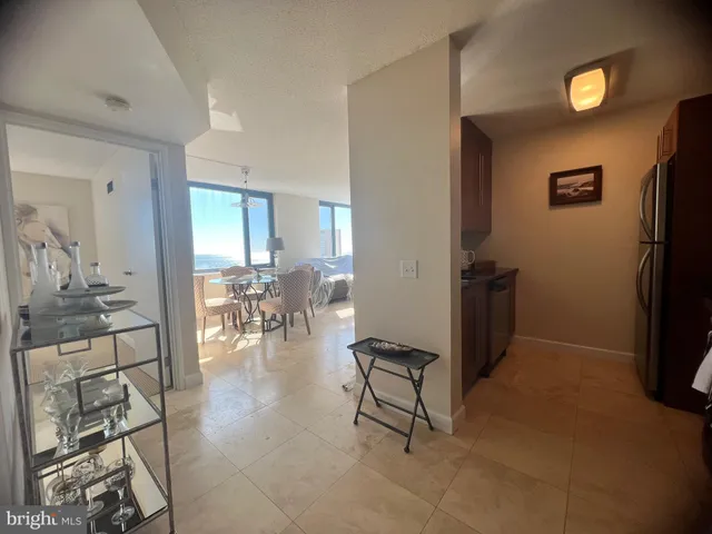 $2,700 | 526 Pacific Avenue, Atlantic City, NJ 08401