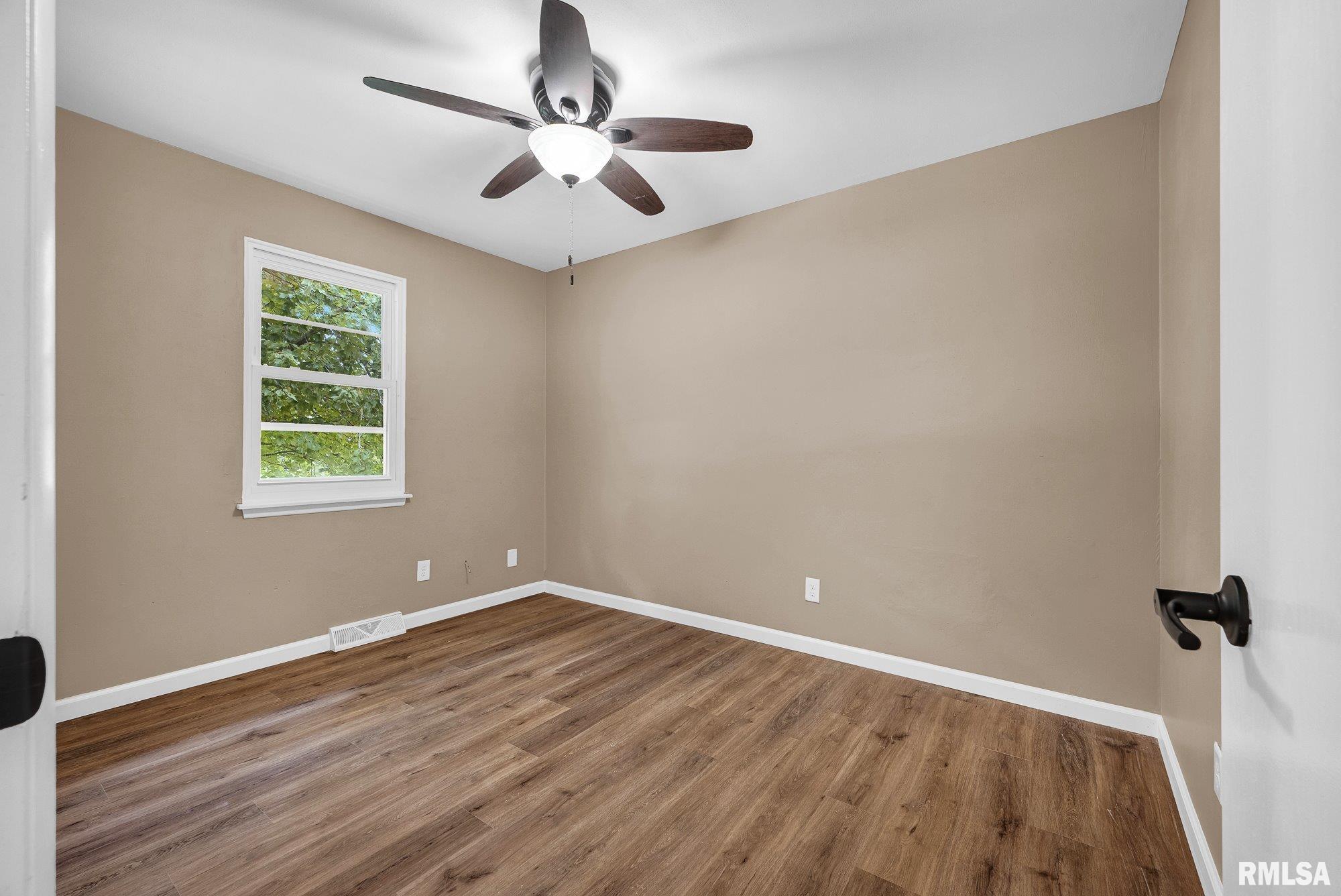 5208 South Cameron Lane Mapleton, IL 61547 - Photo 16 of 28 Gallery Image 16