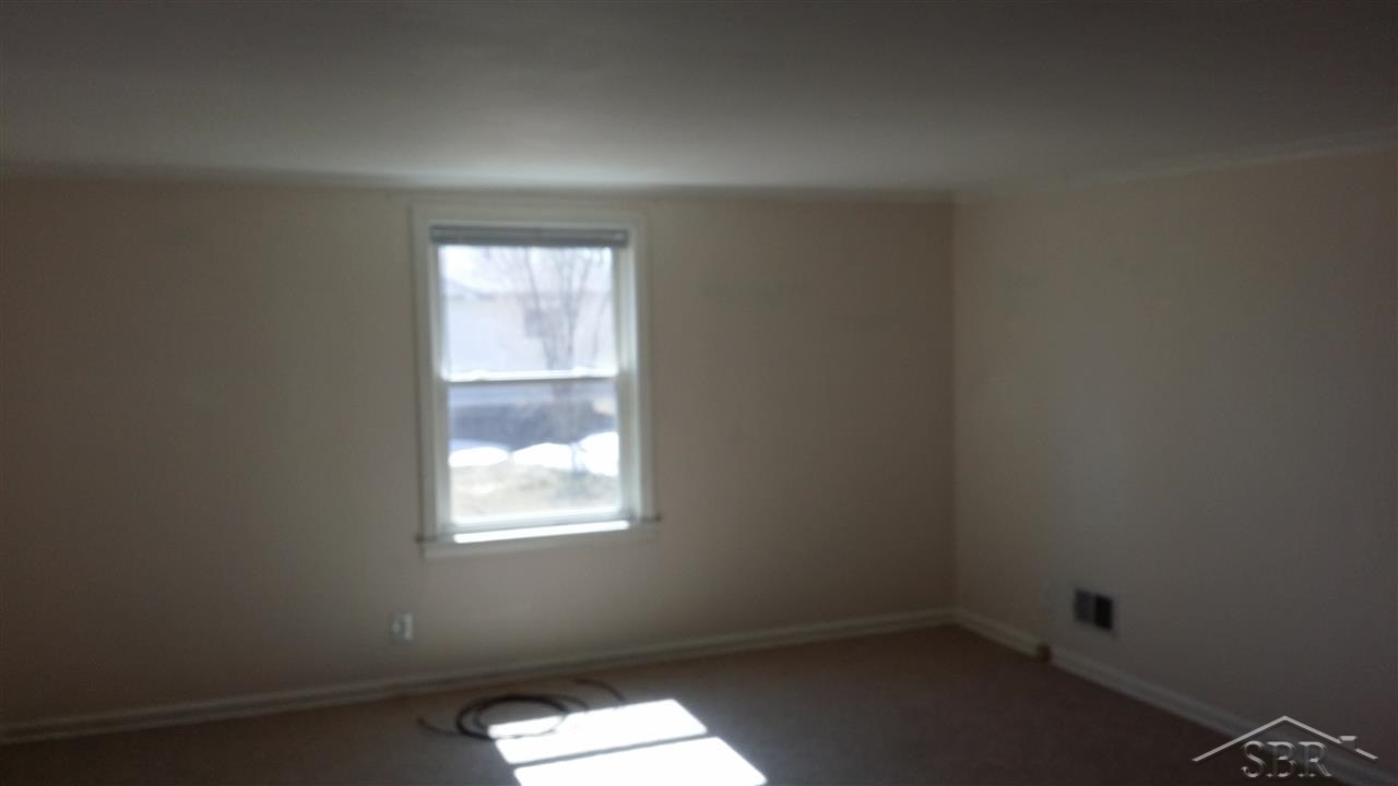 31234660-4.JPG