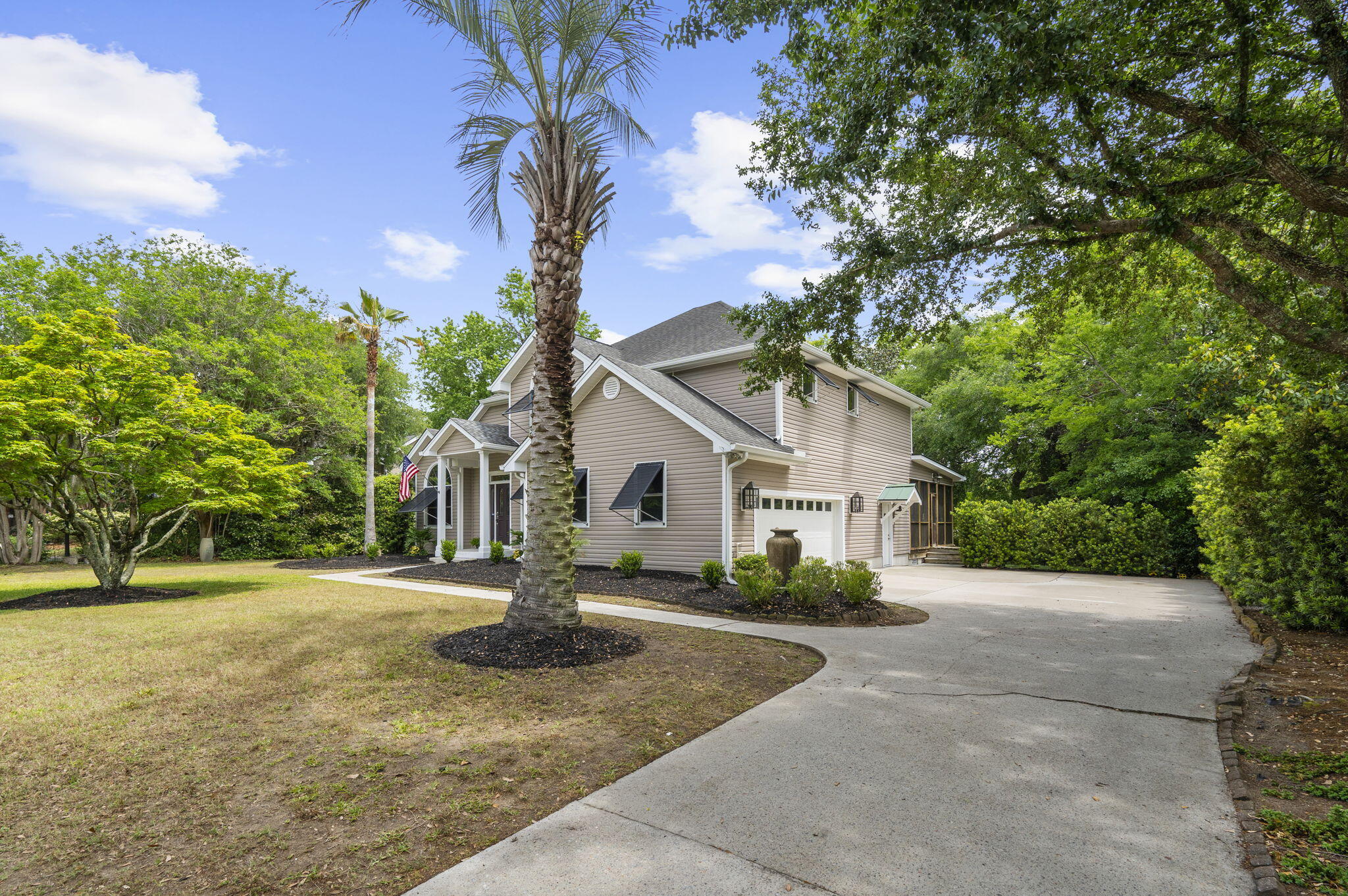 516 Rice Planters Drive Mount Pleasant, SC 29464 - Photo 2 of 37 1-web-or-mls-DSC02848