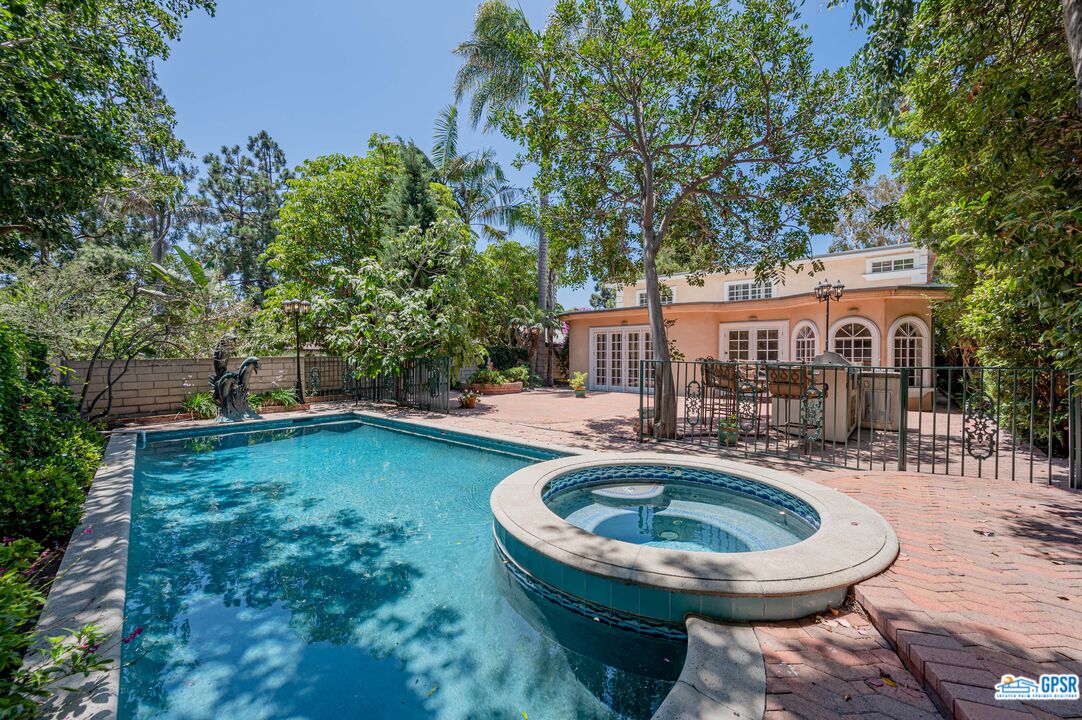 3290 Malcolm Avenue Los Angeles, CA 90034 - Photo 56 of 58