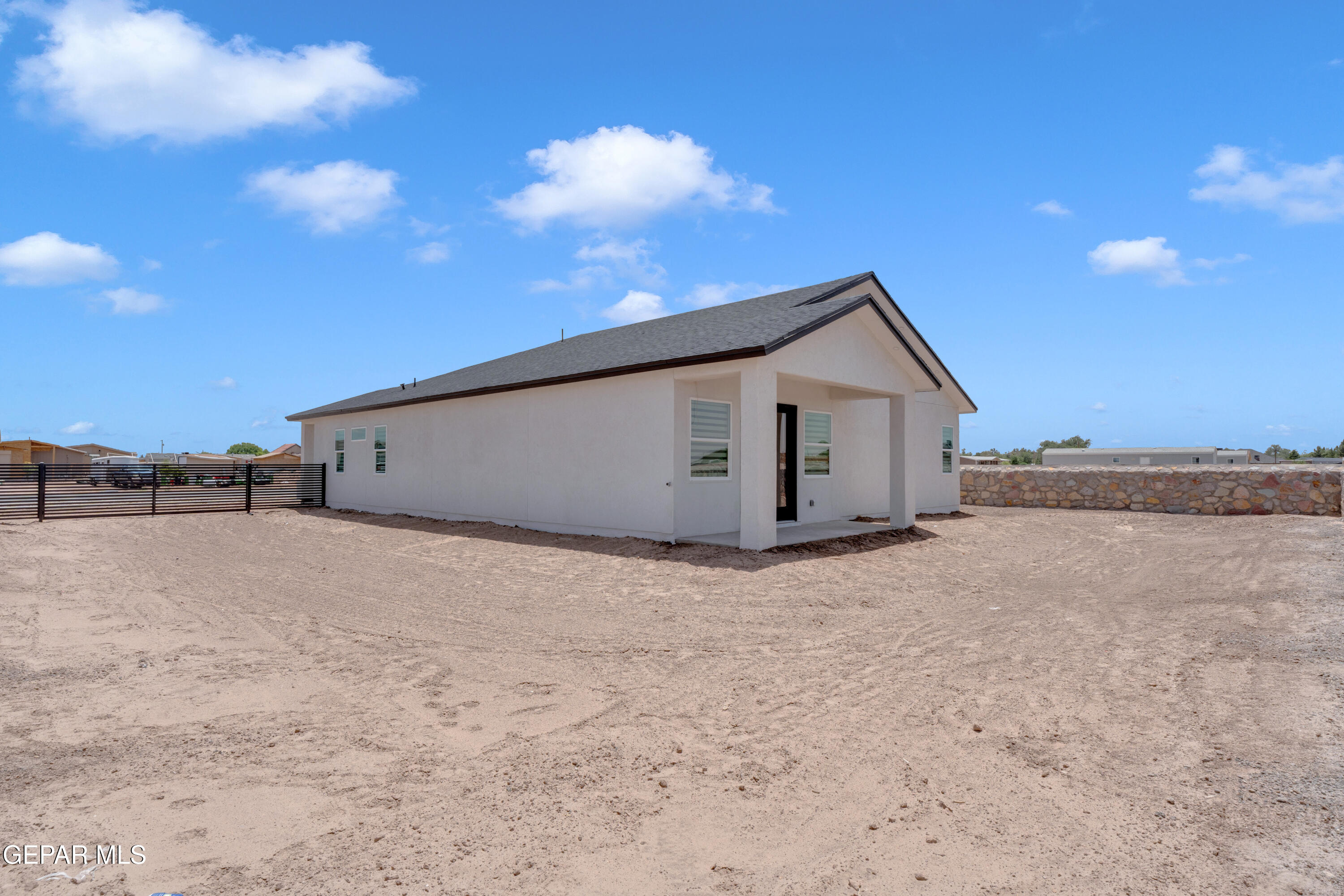 340 Burbridge Road Clint, TX 79836 - Photo 55 of 56 16 (4)