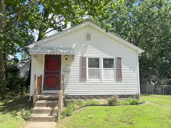 $40,000 | 222 West Park Street, Harrisburg, IL 62946