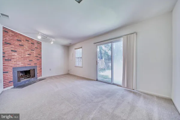 $2,800 | 4936 McFarland Drive, Fairfax, VA 22032