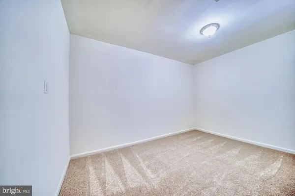 $2,800 | 4936 McFarland Drive, Fairfax, VA 22032