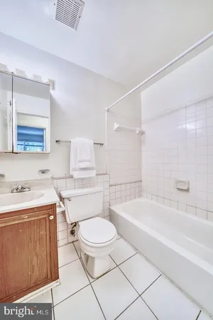 $2,800 | 4936 McFarland Drive, Fairfax, VA 22032